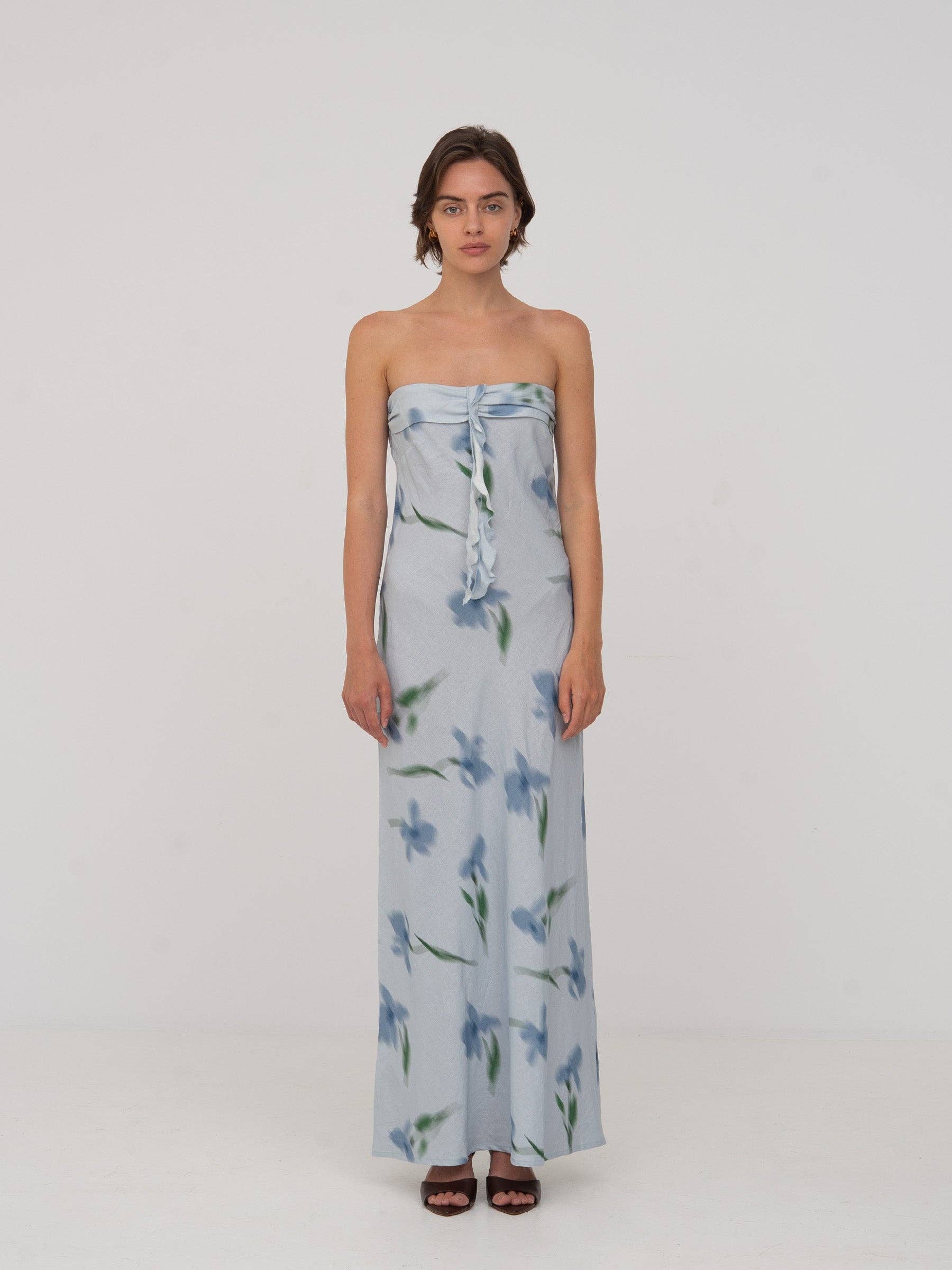 CARMEN SAYS - Wholesale Dress - Women's - Vestido de ensueño con estampado de flores azules2