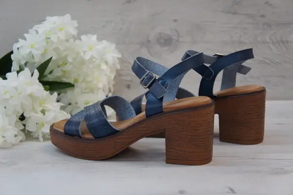 Top Staka – wholesale Sandals – Women's – Women's Platform Wood Effect Heels Cushioning Sandals4