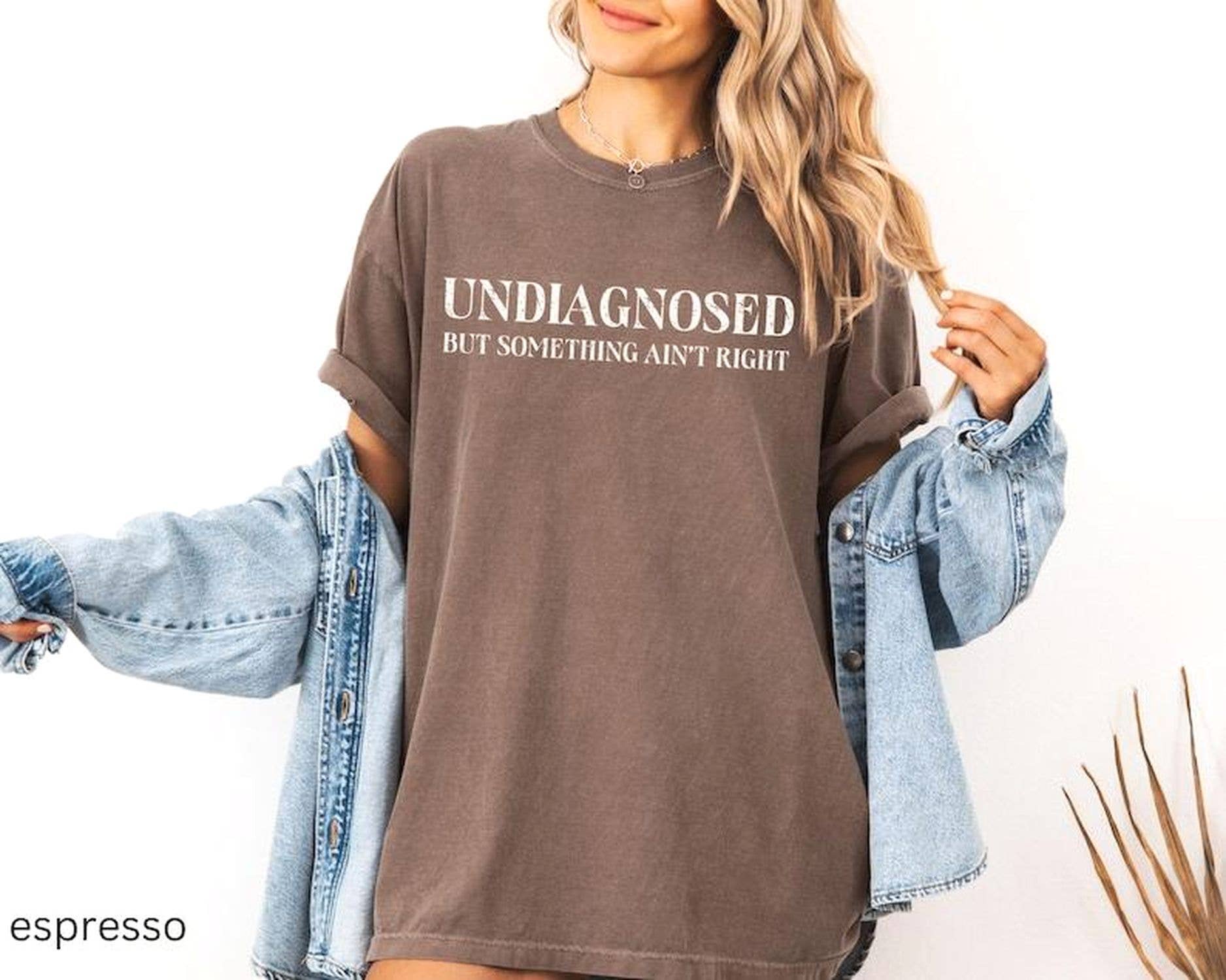 TheKingShirt - Wholesale Graphic Sweatshirt - Women's - Undiagnosed But Pretty Sure Somethings Up Funny Comfort Tee1