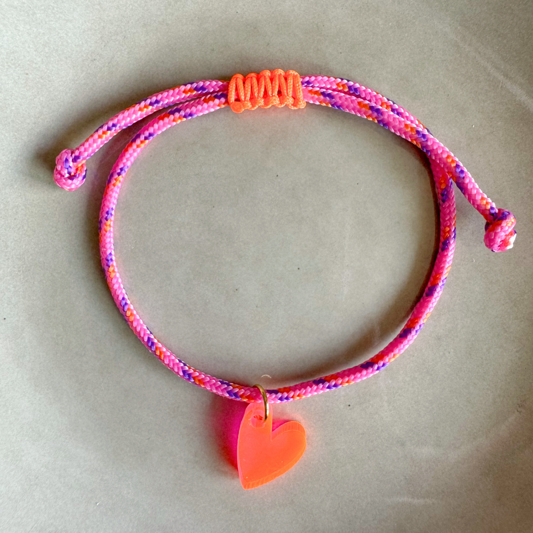 vanMauZ - Wholesale Woven/Braided Bracelet - Bracelet Lume Charms | Heart Neon Pink1