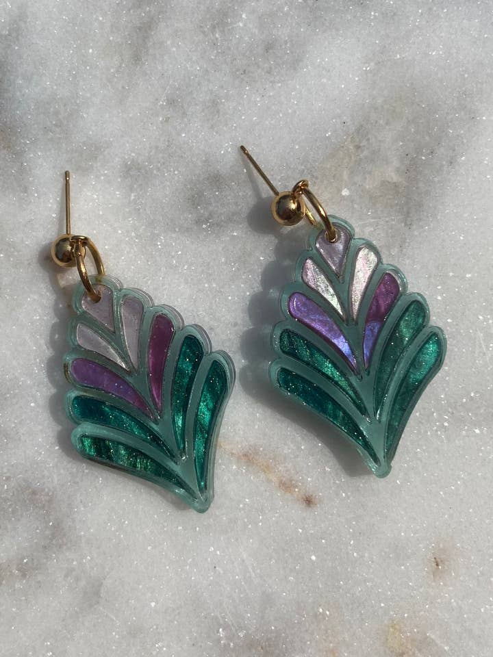 Farvet glas bregne blomst i Magic Forest for engroshandel hos Mountains of Whimsy