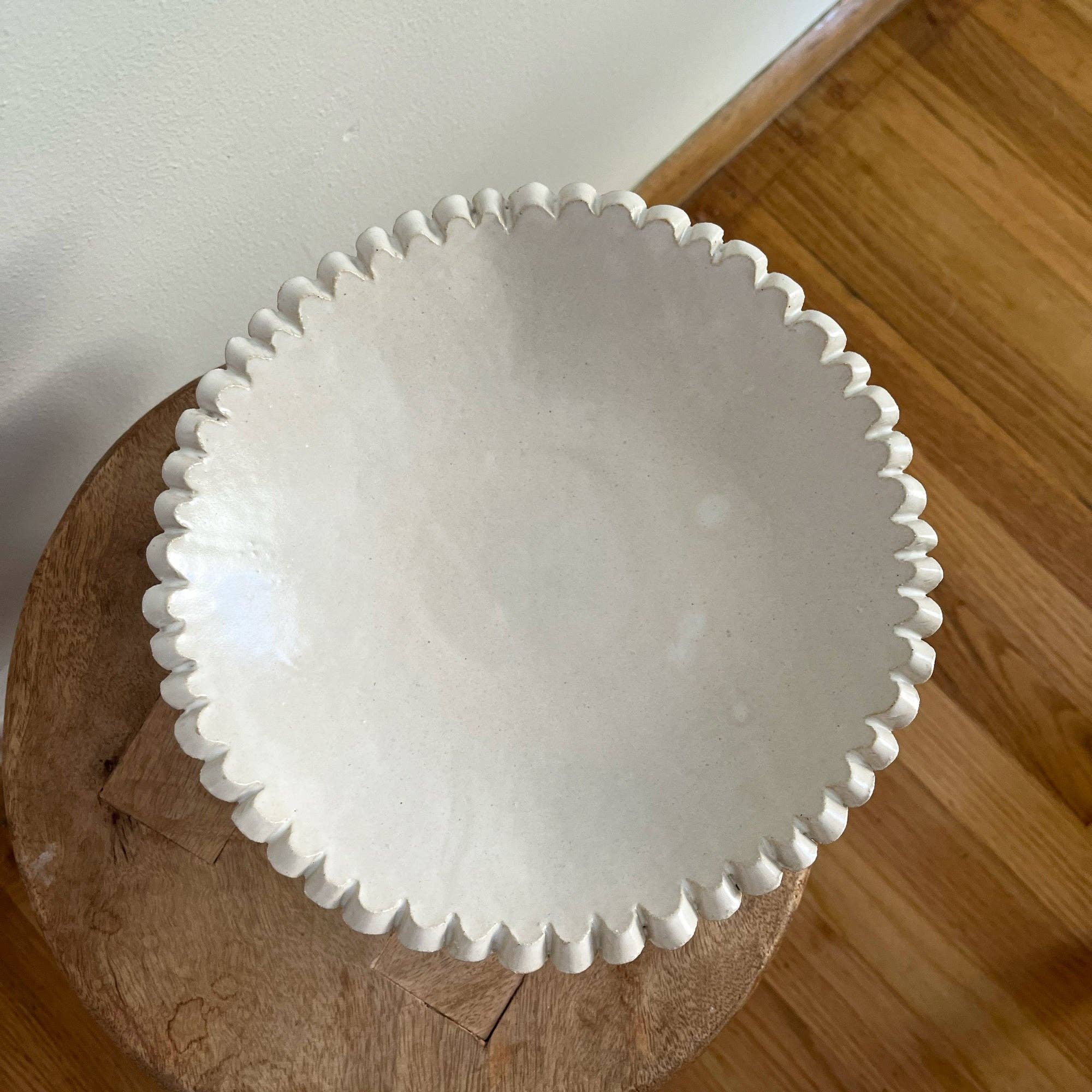 Salto - Wholesale Decorative Plate/Dish/Bowl - Scalloped Pedestal Bowls4