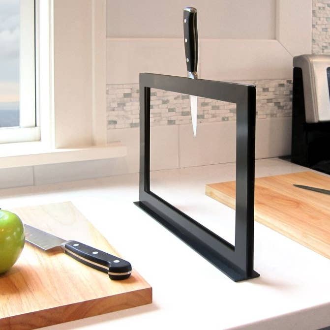 Chops wood cutting boards for wholesale by ILoveHandles - UK