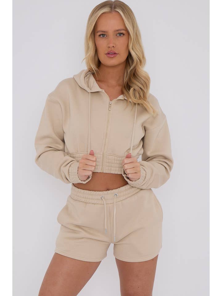 Stylewise Direct – wholesale Lounge set – Women's – Cropped Zip Up Hoodie & Shorts Fleece Co-ord6