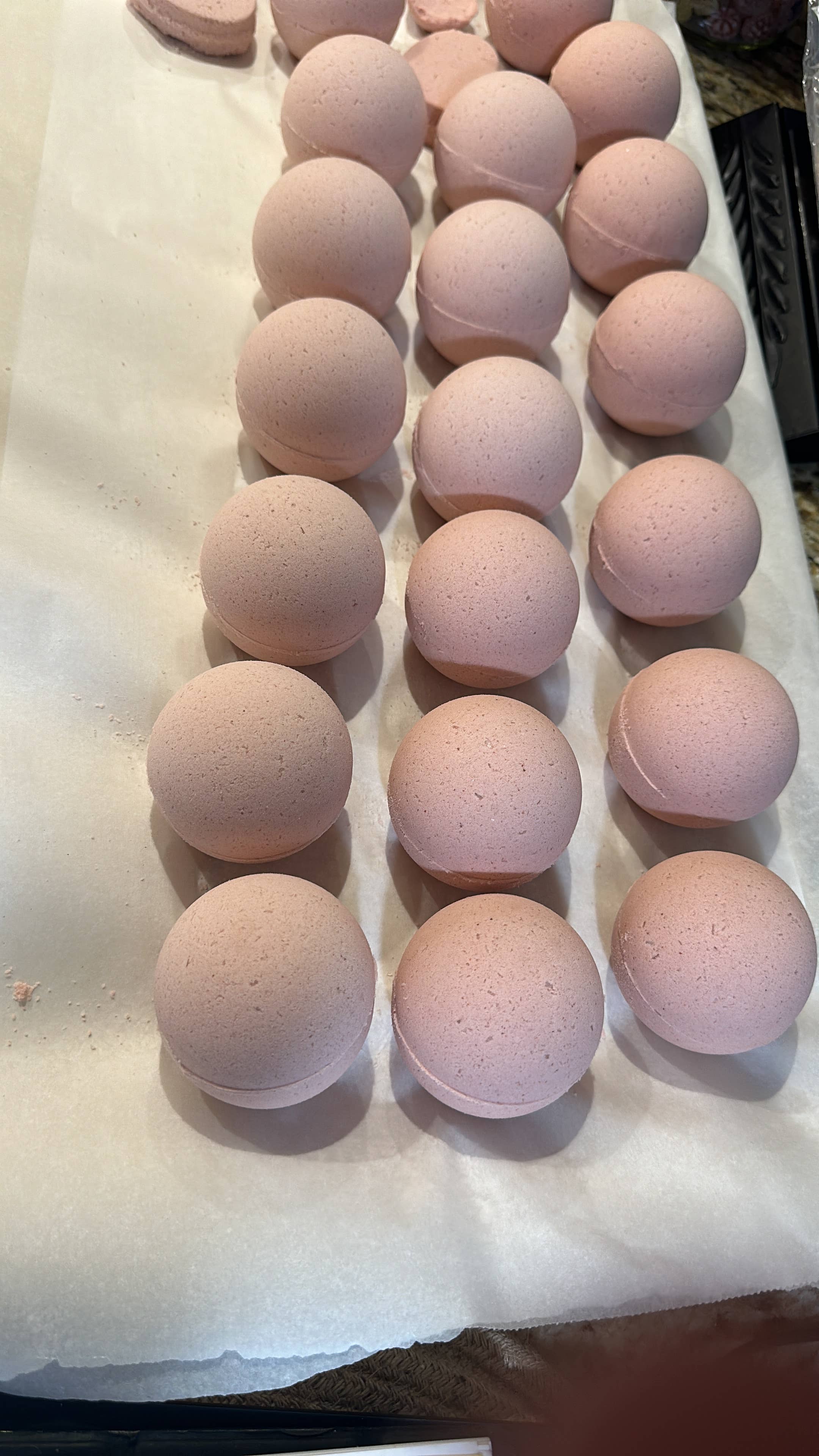 Suzy Spa Essentials - Wholesale Bath Bomb/Fizz - Bath Bomb – 5 oz10