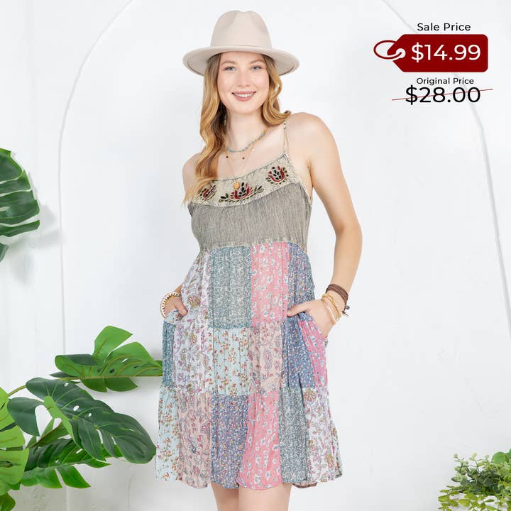 Boho Babydoll Spaghettikleid mit Denim-Joch (Neue Farbe) für den Großhandel von Young Threads