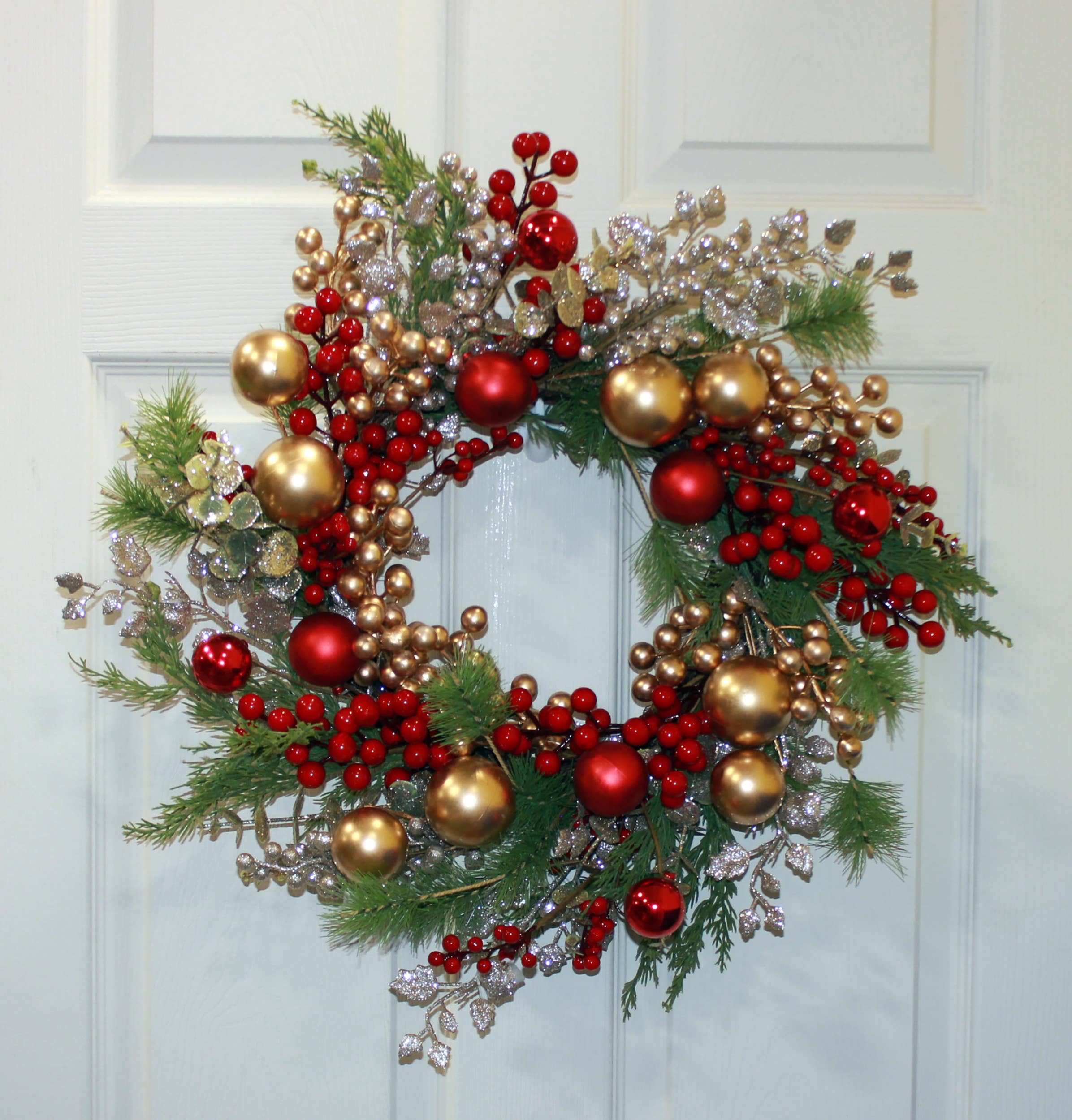 WORTH IMPORTS - Wholesale Wreath - 22" Red And Gold Eucaluptus Cedar Wreath2