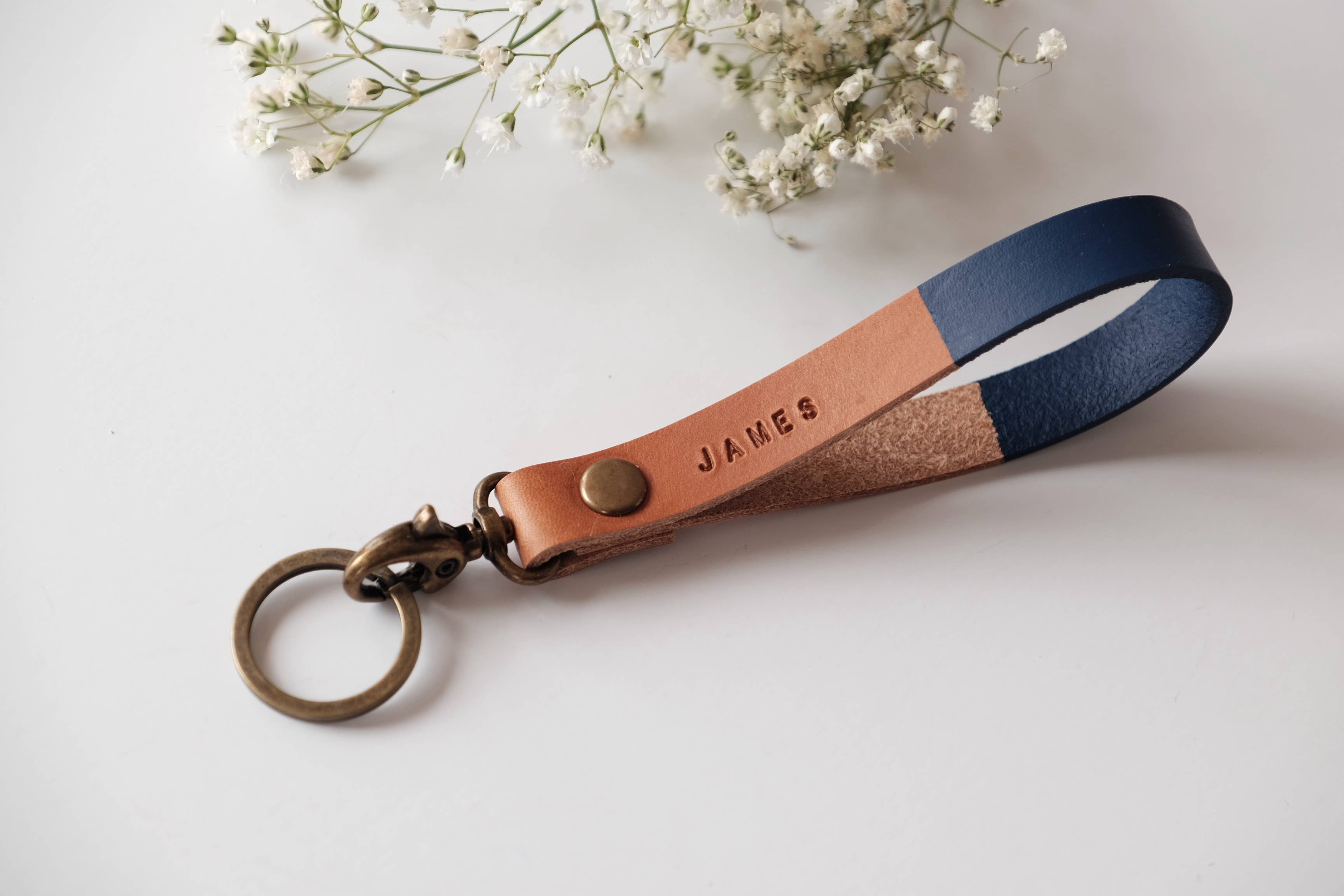 Moccaberry - Wholesale Keychain - Unisex - Navy Leather Keychain4