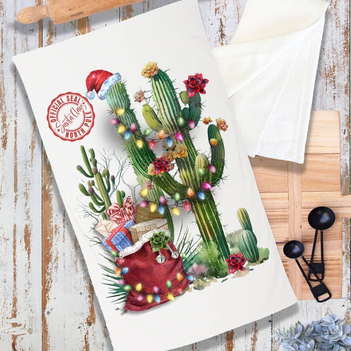 Serviette de Noël en tissu éponge Santa Saguaro Cactus Western pour la vente par Avery Lane Gifts