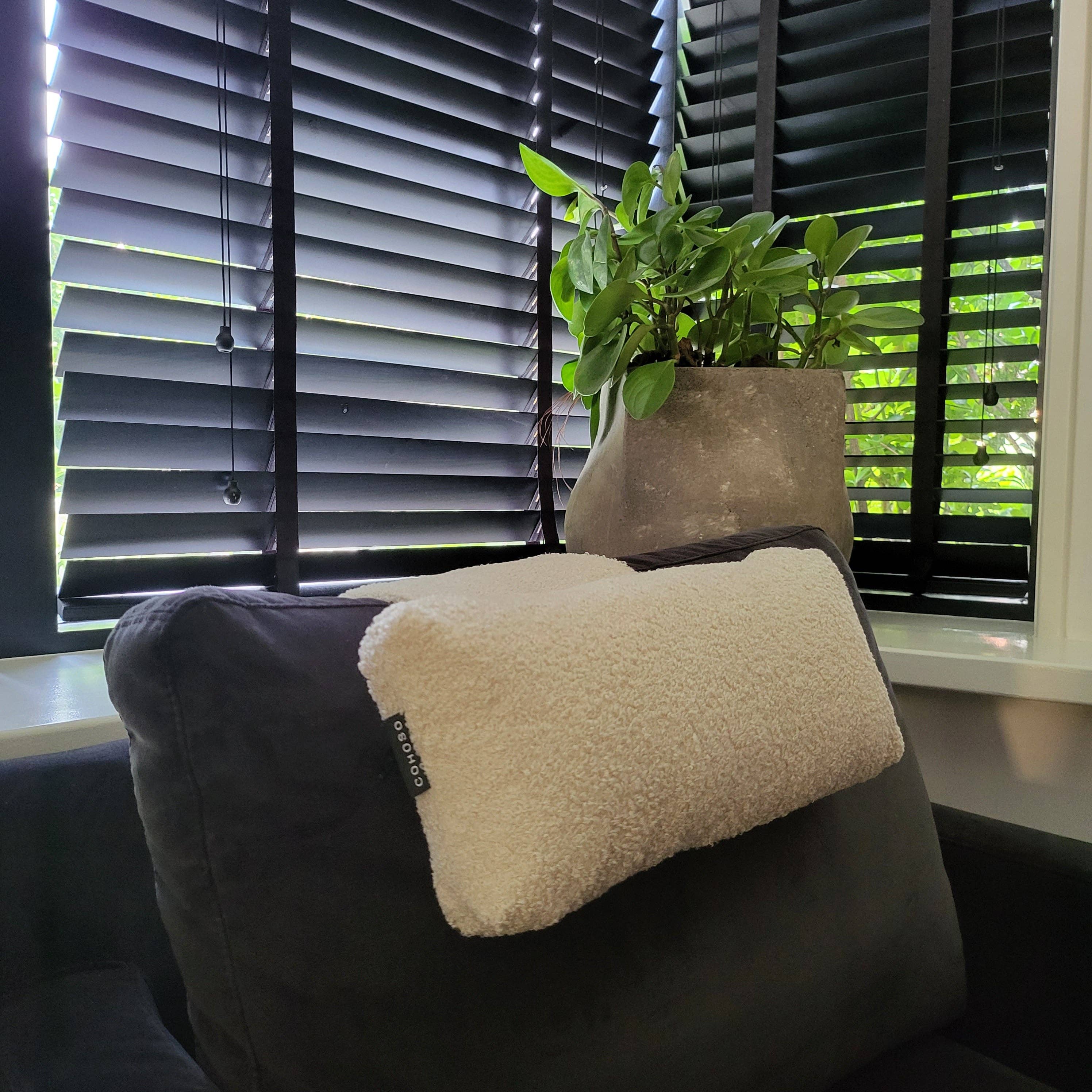 COHOSO - Wholesale Chair Cushion - Neck pillow SEMMI cream1