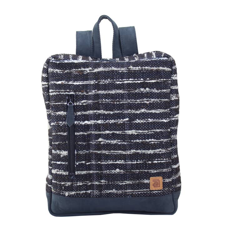 Zaino collezione Jaspe fatto a mano in lana e pelle per la vendita all'ingrosso da parte di Achiote Guatemalan Goods