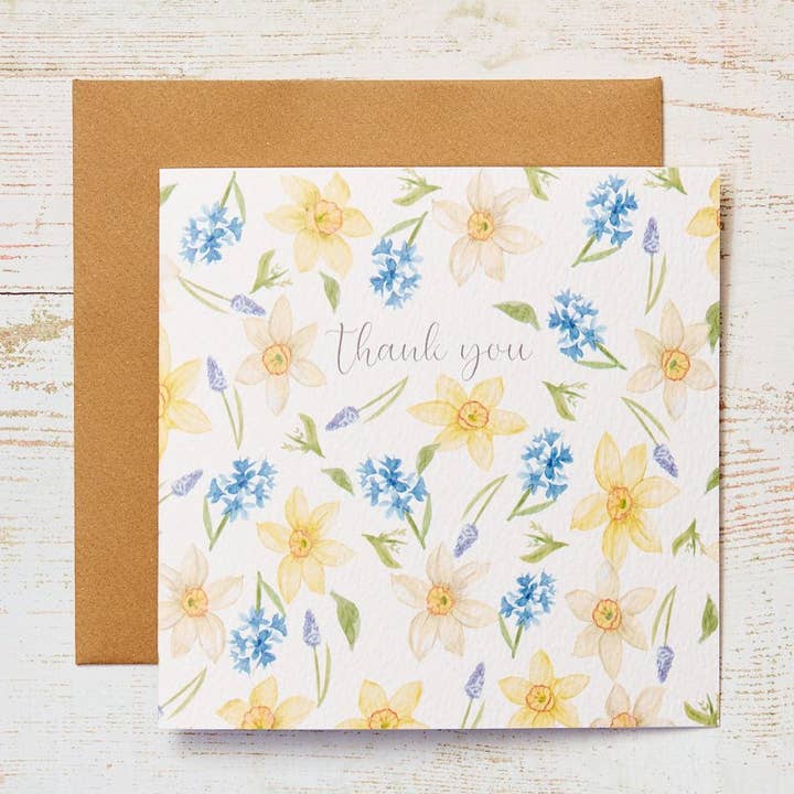 Forår Tak Kort Hvid Med Gentagne Påskeliljer & Klokkeblomster for engroshandel hos Langs