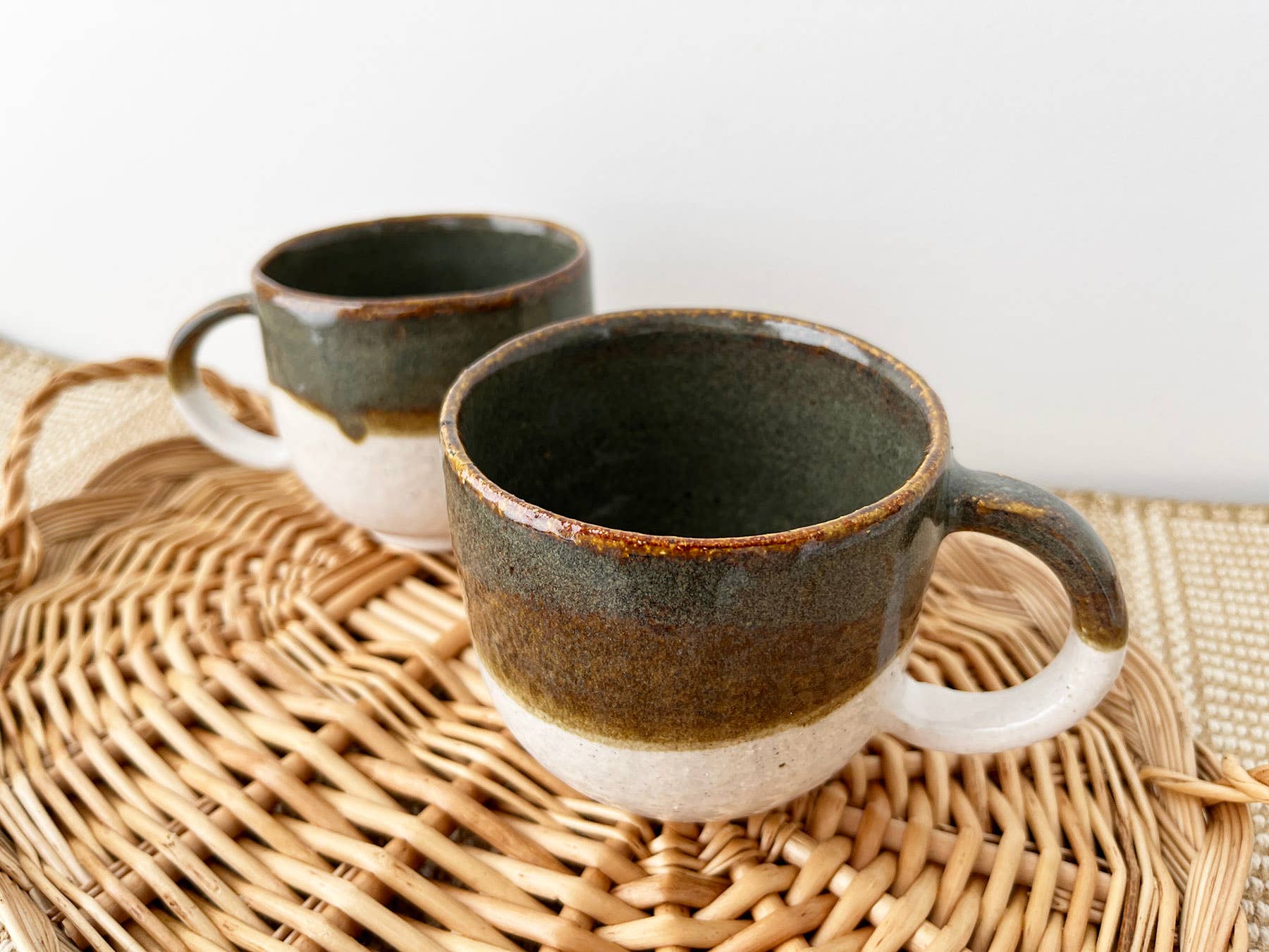 Eli.C Studio - Wholesale Coffee Mug - Sage Green White Handmade Ceramic Mug1