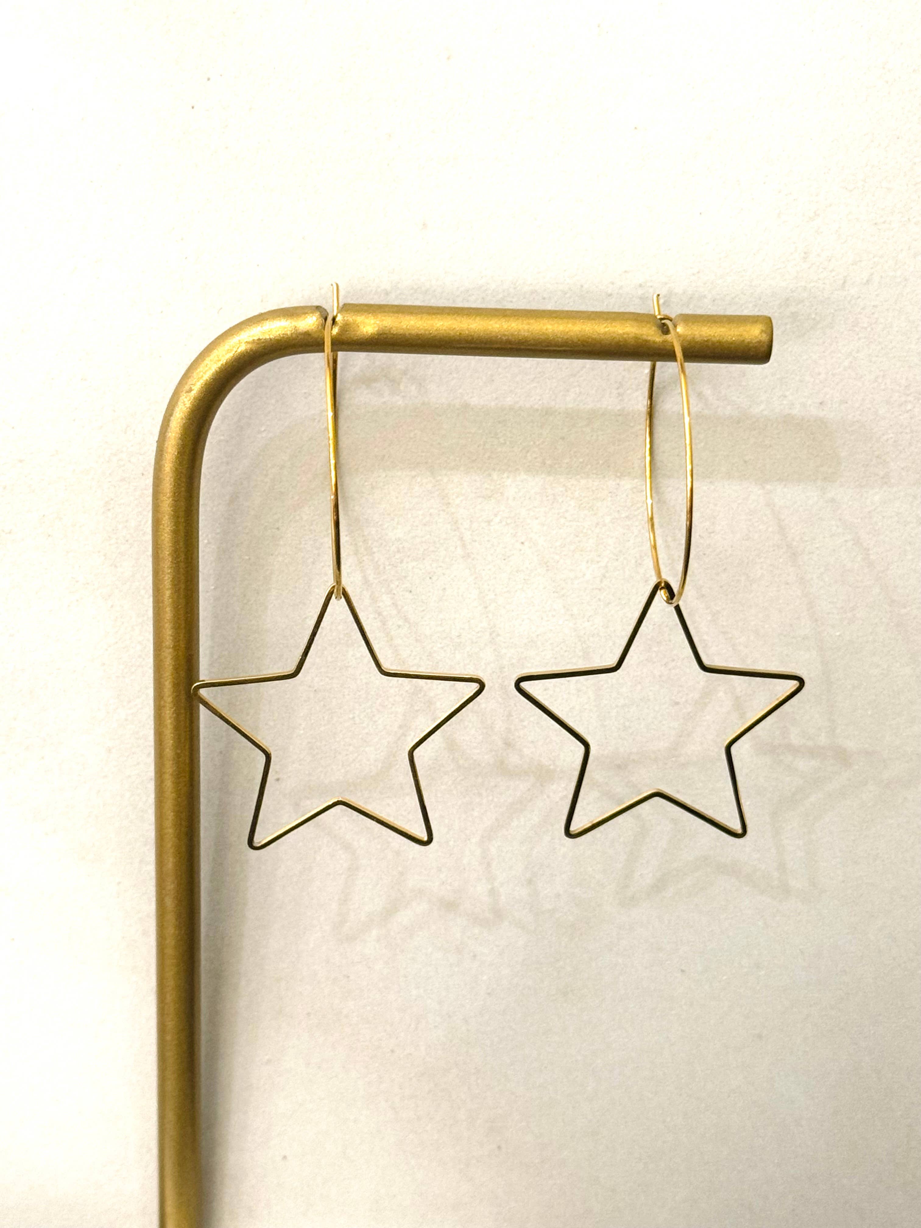 Cassette Barcelona – wholesale Dangle earrings – Fineline Star Hoop Earrings 0