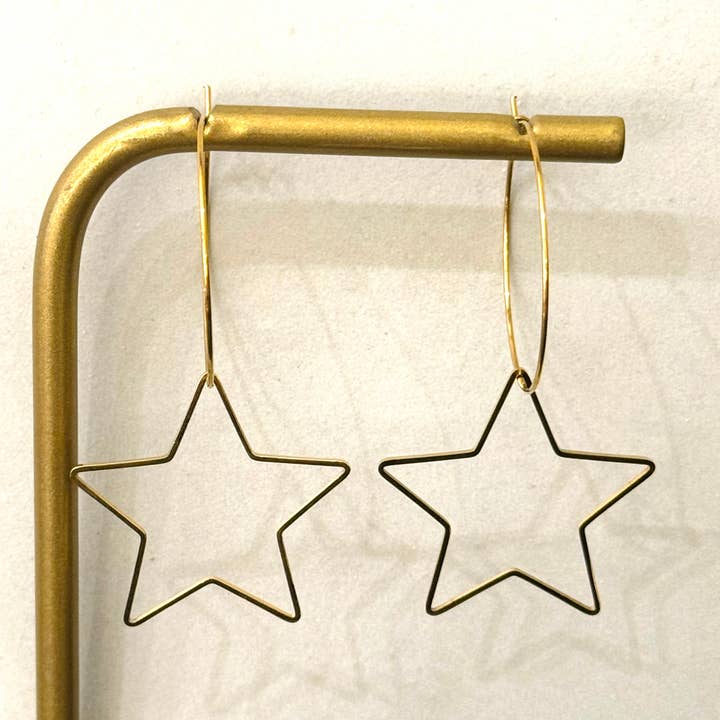 Cassette Barcelona - Vendita all'ingrosso Orecchini pendenti - Orecchini a cerchio con stella Fineline0