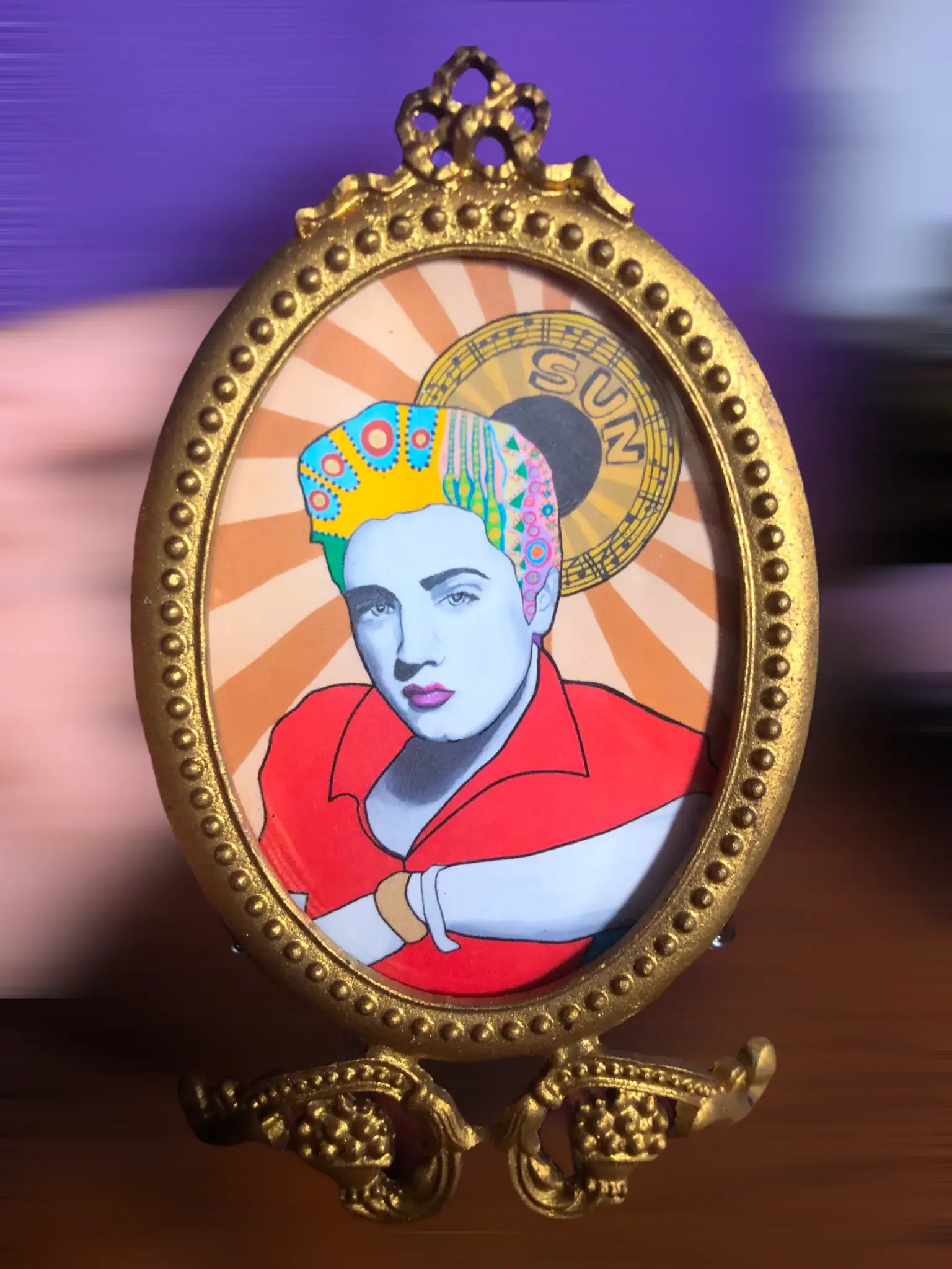 Somethingbadass – wholesale Picture frame – Baroque Oval Frame with Pop Art13