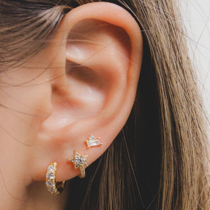 Aros de circonita cúbica gruesos y transparentes para venta al por mayor de Studdedheartz