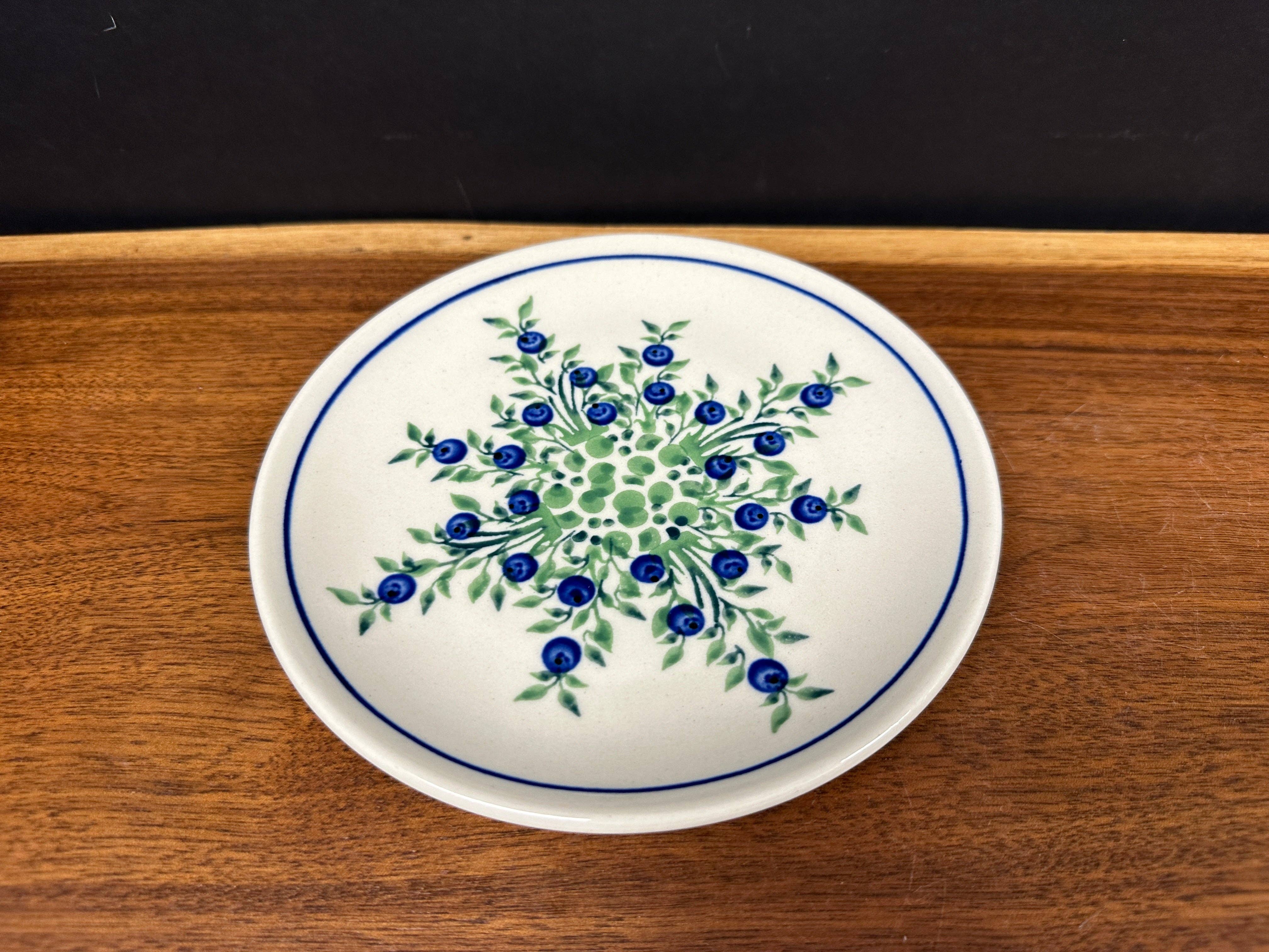Music City Polish Pottery - Wholesale Dinner Plate - Bread Plate 6.25” - Berries on the Vine1