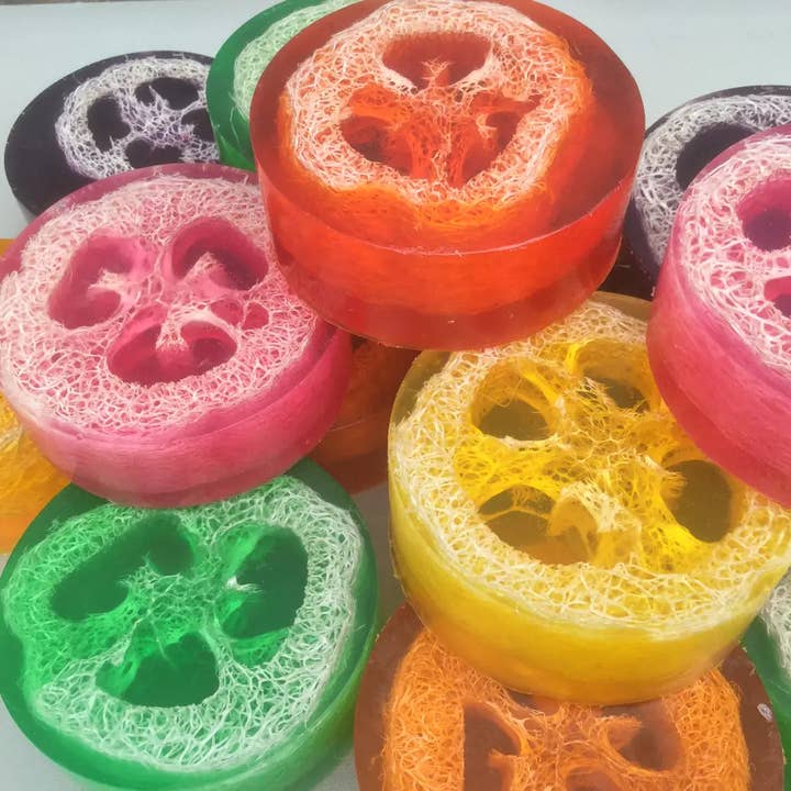 Sabonete Esfoliante Para Homens-NOVO! Sortido dos Nossos Melhores Aromas Para Homens! por atacado de Just Bubbly