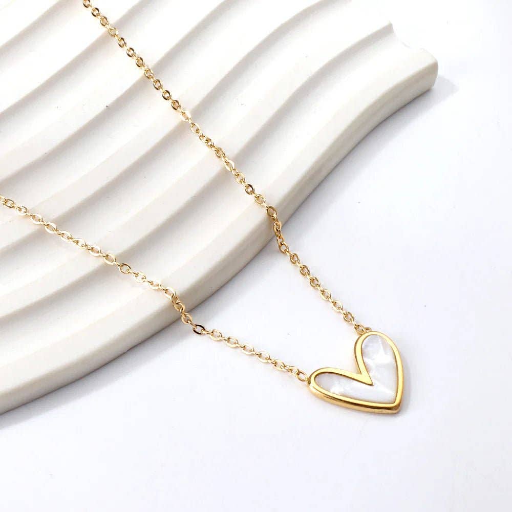 DUESTELLE ITALIA - Wholesale Pendant/Charm Necklace - Heart’s Essence - White Gold Heart Necklace - Waterproof2
