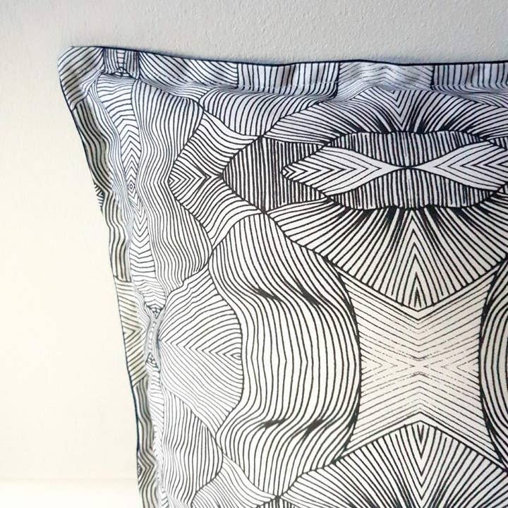 Ilke Usluca Design - Wholesale Throw Pillow Cover - Illusion Cushion Cover5