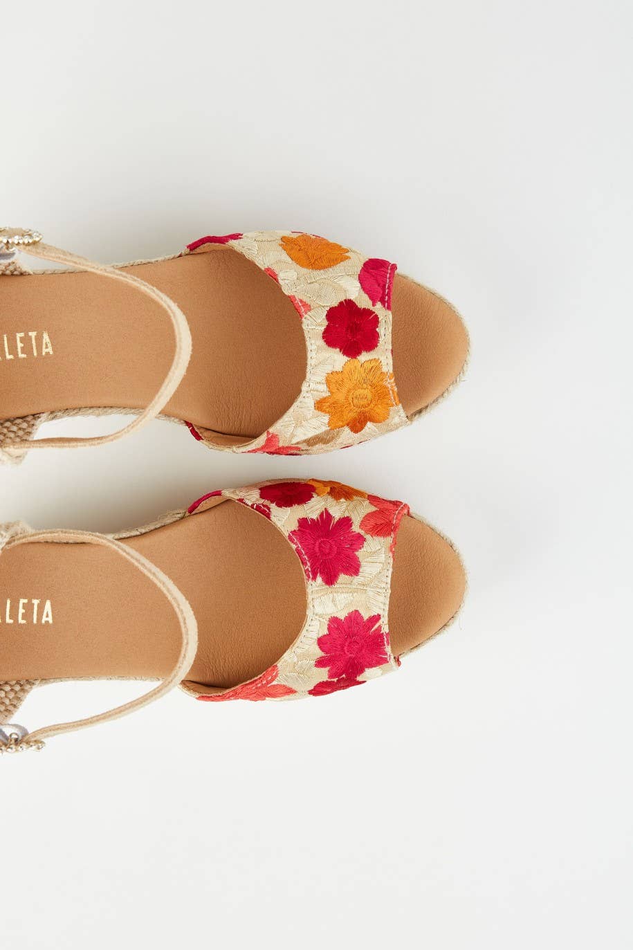 La Valeta Espadrilles-Ibera Factory Shoes slu - Venta al por mayor Zapatillas urbanas - Mujer - Camelia Peep Toe | Cuñas Bordadas6