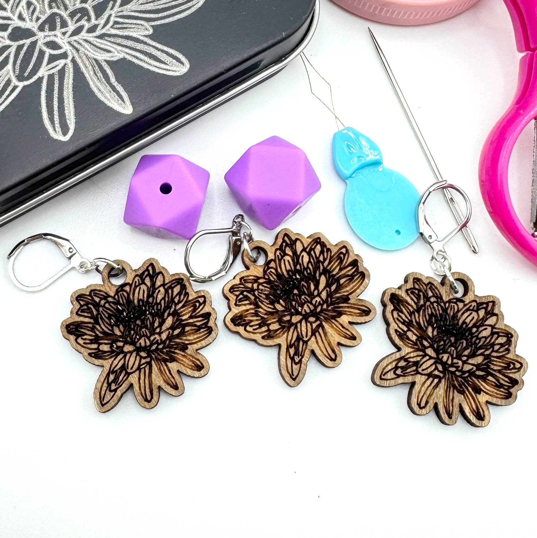 Art by Erica H & Rebel Stitchers - Wholesale Knitting/Crochet Supplies - Chrysanthemum Notions Metal Tin Kit w/ Magnets Needle Holder6