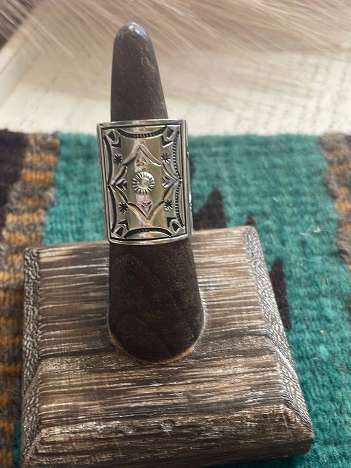 Vacker Navajo Sterling Ring Storlek 6.5 Signerad för wholesale av Nizhonitradersllc