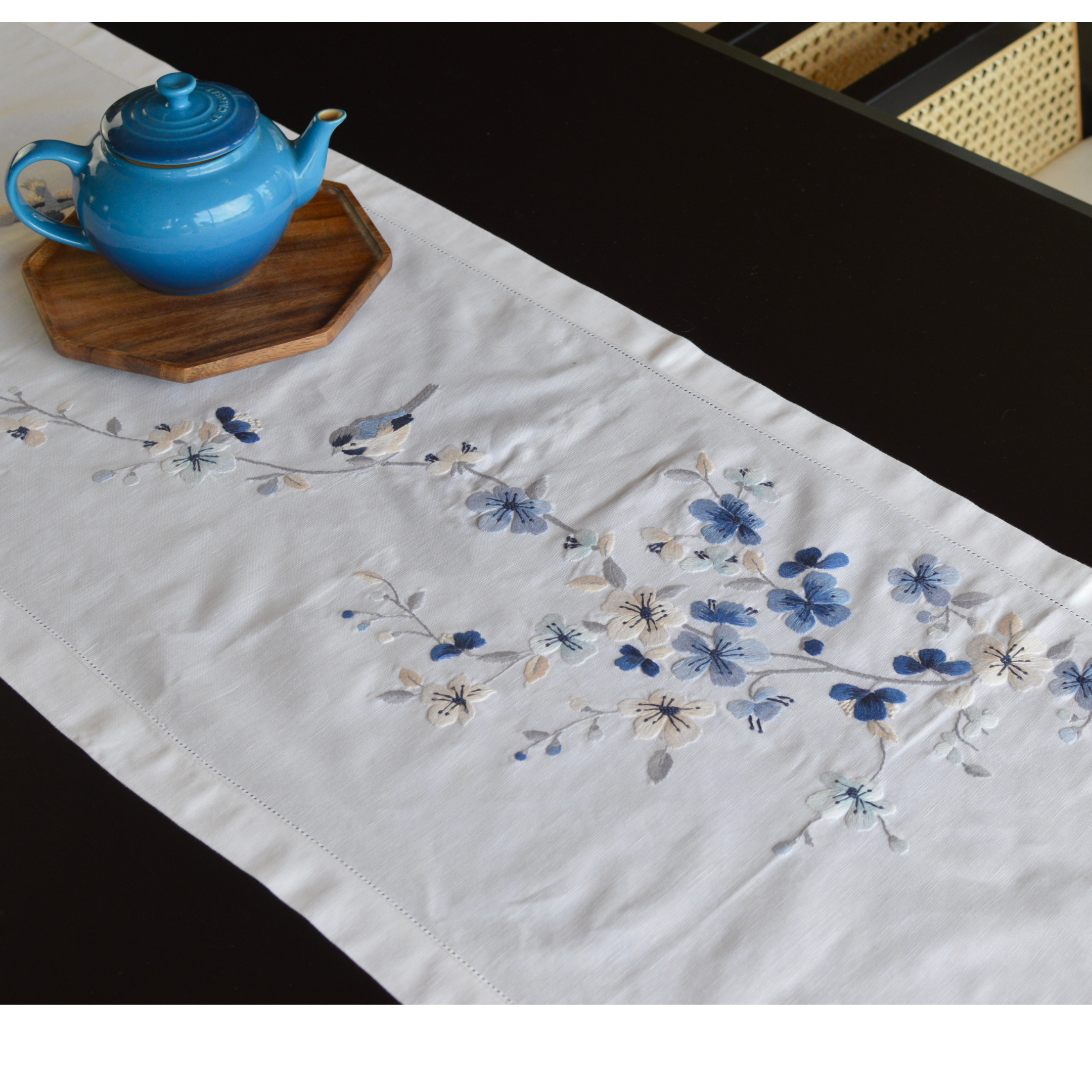 Luala Silk - Vendita all'ingrosso Runner - Runner da tavolo ricamato a mano - Blu albicocca0