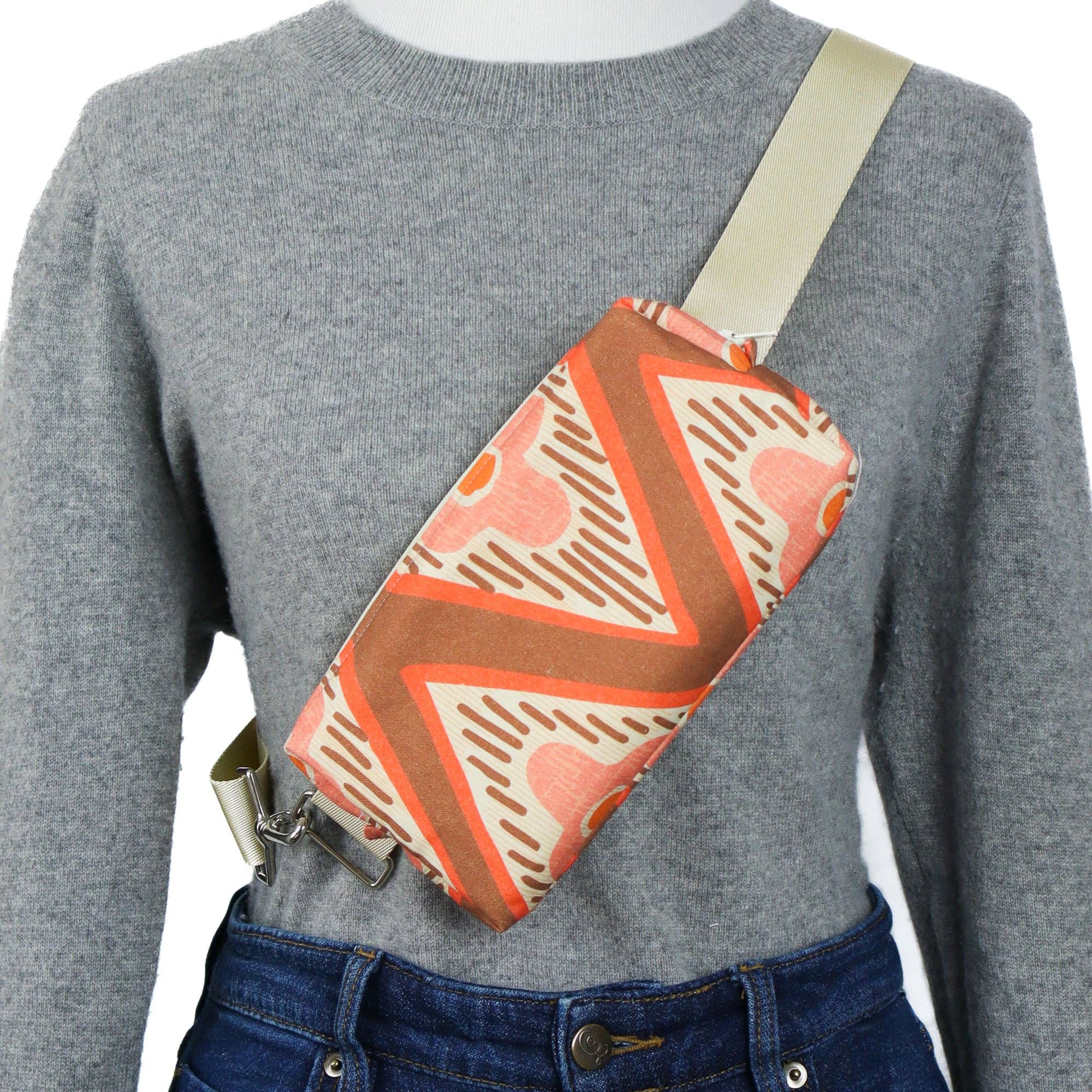 Crosscut Sewing Co. - Wholesale Belt Bag - Women's - Belt Bag Sewing Kit - Supplies, Printed Pattern and Video Tutorial20