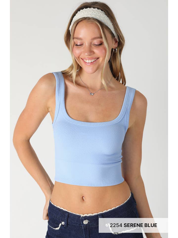 NIKIBIKI – Engroshandel Strikket top - Dame – NS7801 - Chevron Ribbet Afgrøde Top2