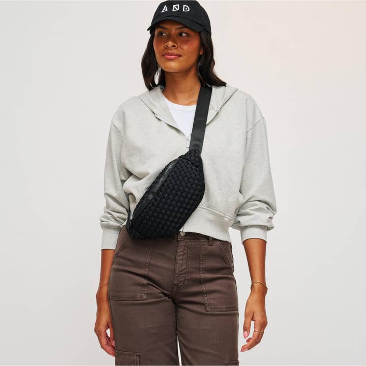 Sac banane tissé en néoprène Aim High pour la vente par Sol and Selene