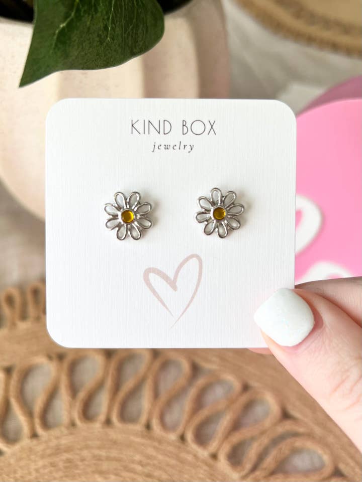 Earrings: Silver Flower with Yellow for wholesale by Kind Box