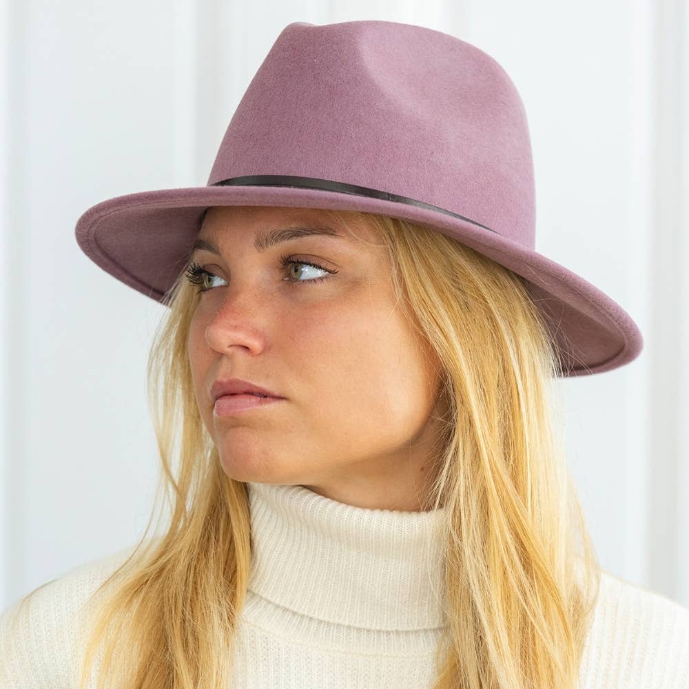 TRAVAUX EN COURS... - Wholesale Fedora - Women's - FELT HAT - leather band, sewn brim54