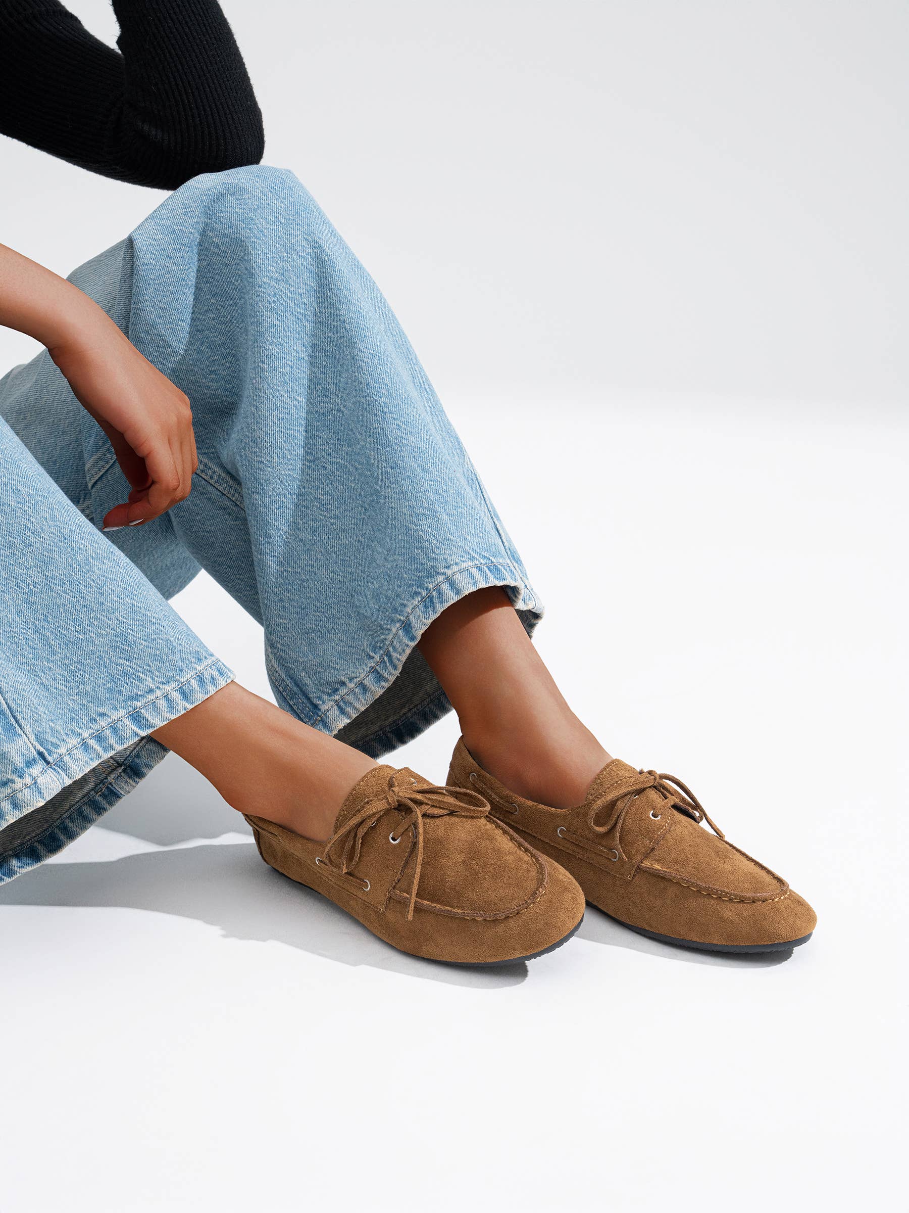 CEREZA - Vendita all'ingrosso Mocassini - Donna - MOCASSINO IN CAMOSCIO NAUTICO CON LACCI13