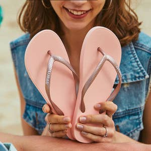 Comfortable Wholesale wedge flip flops For Ladies And Young Girls