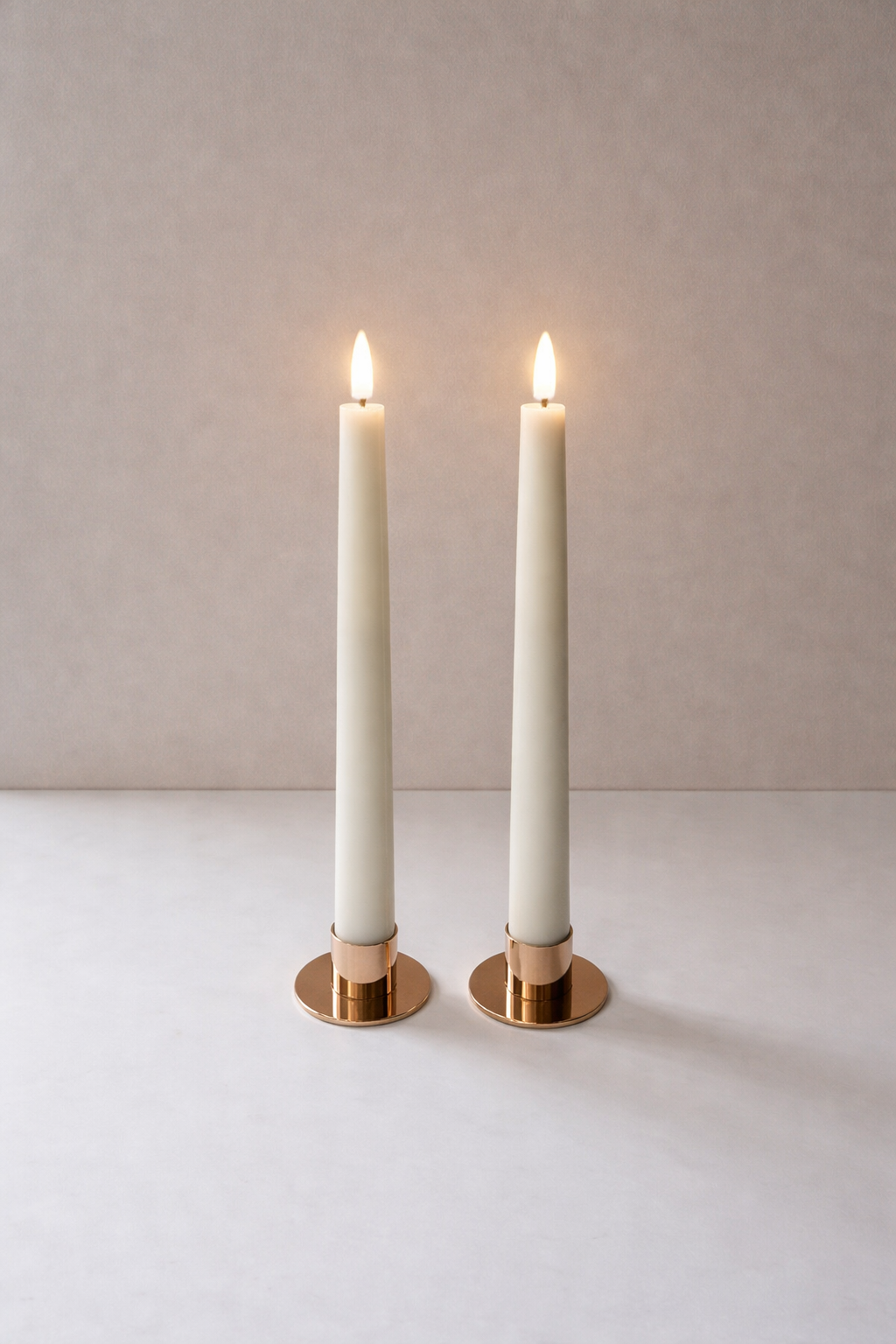 GLO & NEST - Wholesale Flameless Candle - Set of 2 LED Taper Candles 21.5cm  - Soft Ivory1
