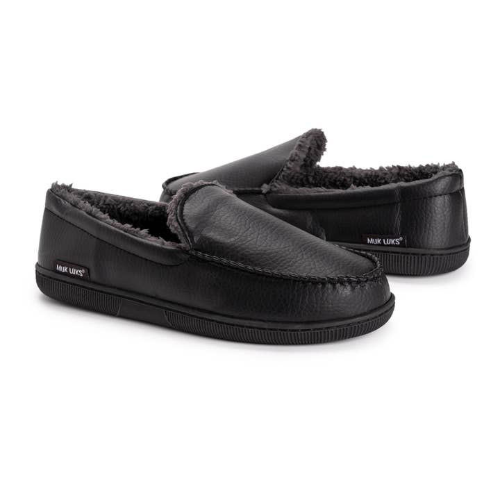 Black Muk Luks Men's Moccasin Slippers for wholesale on Faire1