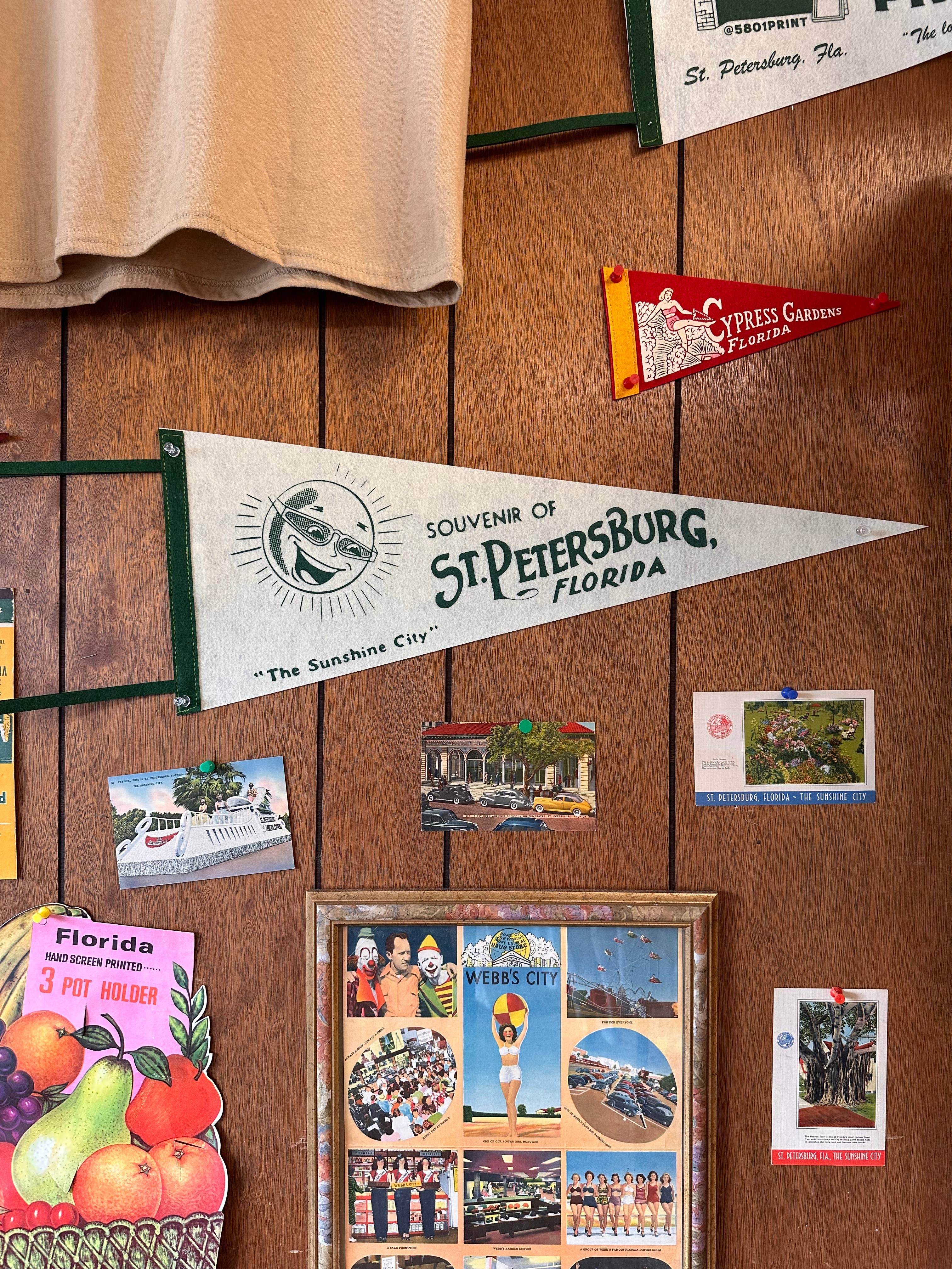 5801 Print House - Wholesale Flag - Custom Souvenir Pennant7