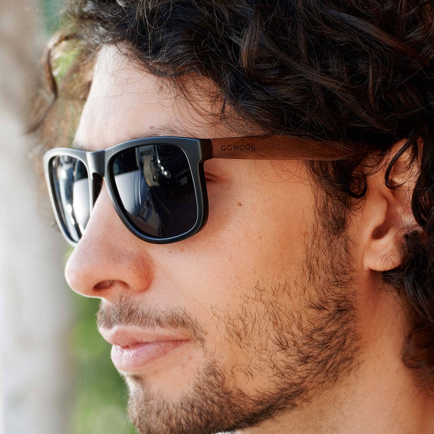 GOWOOD - Wholesale Sunglasses - Unisex - Square Walnut Wood Sunglasses with Black Polarized Lenses2