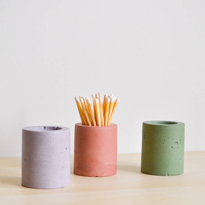 LindaMakess - Wholesale Match Holder - Round Matchstick Holder with Striker Sticker