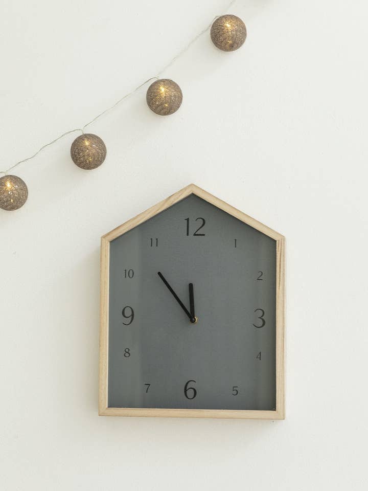 Gray House Clock · Deco · for wholesale by Bruna