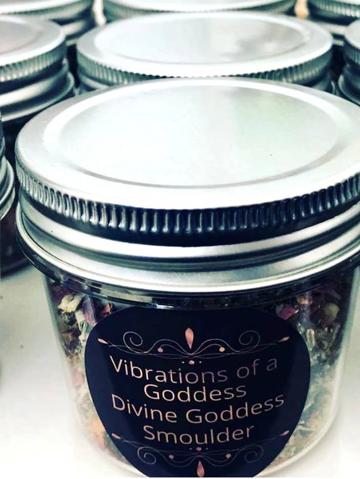 Divine Goddess Smoulder - Relaxation Natural Incense for wholesale by Vibrations of a Goddess