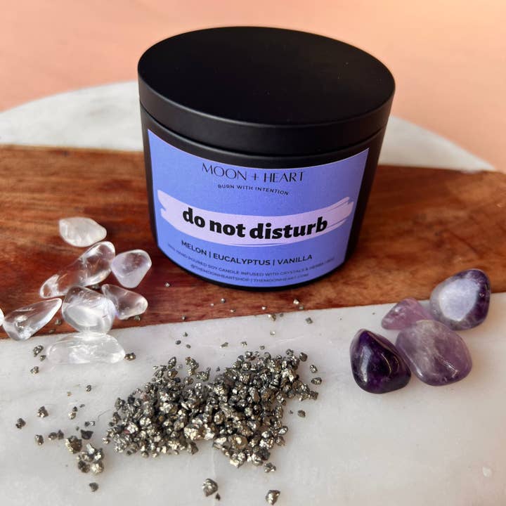 The Moon+Heart – wholesale Burkljus – Stör ej ljus | Intentionsljus | Manifestationsljus | Coola ljus | Kristallinfuserat ljus