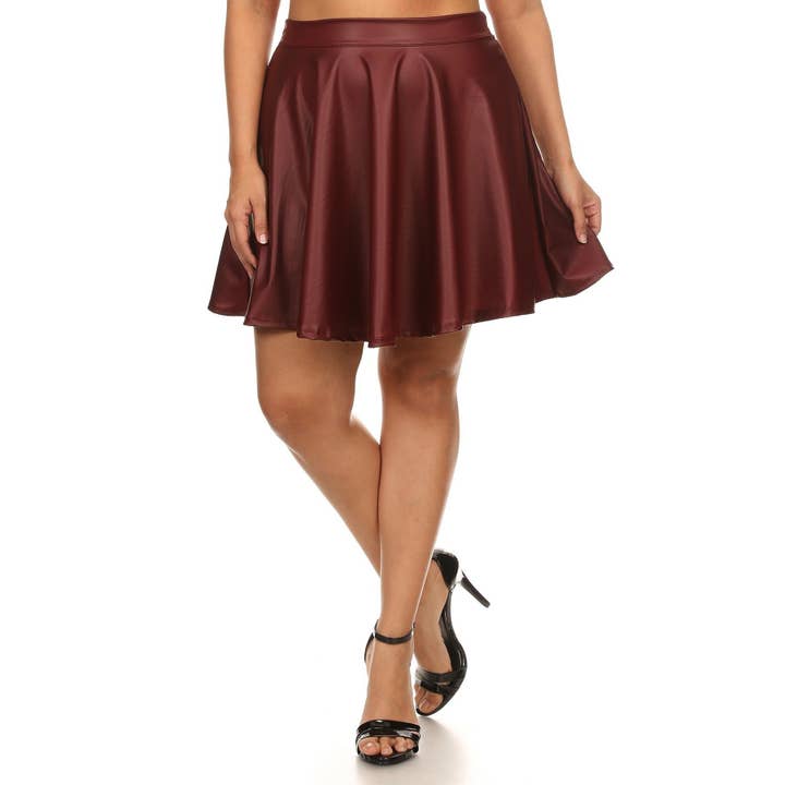 Plus skaterrokken van kunstleer voor wholesale door Black Pearl Clothing