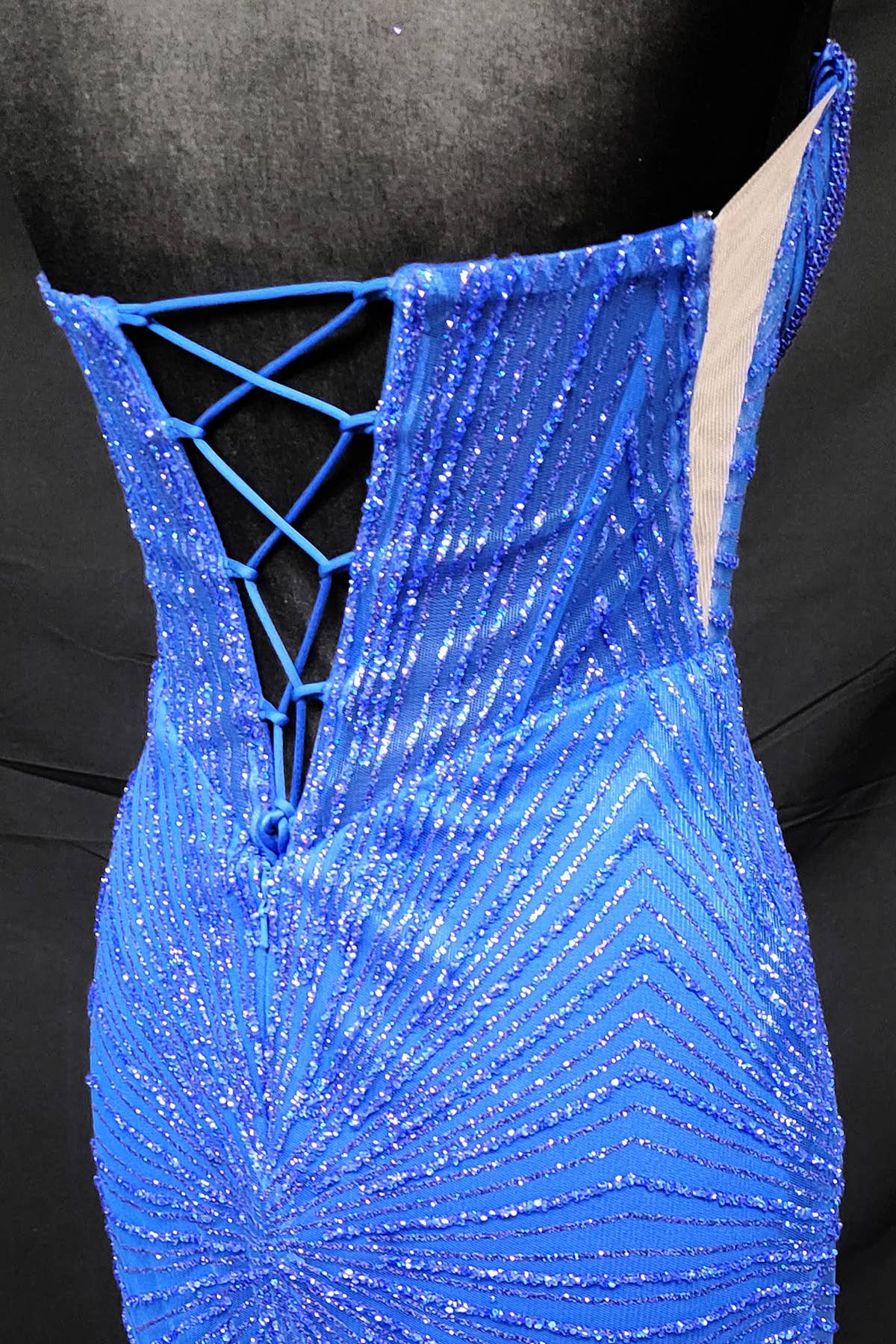 Chicas - Wholesale Gown - Women's - Long sparkling mermaid dress with hanging jewels CF00152