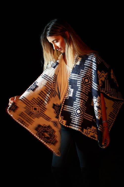 Noir et Blanc Châle Réversible Cruz en vente sur Faire7