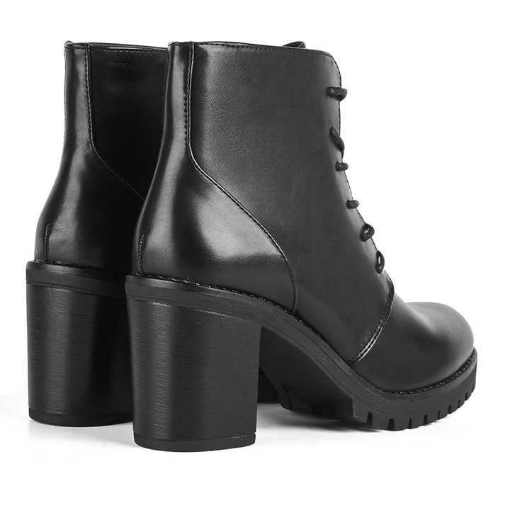 Ankle Boots Haute Black Lace for wholesale by Break&Walk