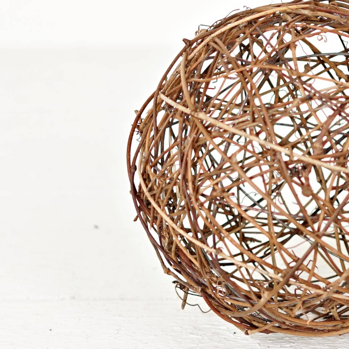 Impressive Enterprises, Inc. - Wholesale Christmas Decoration - M30901- 6in Grapevine Twig Ball-Brown5