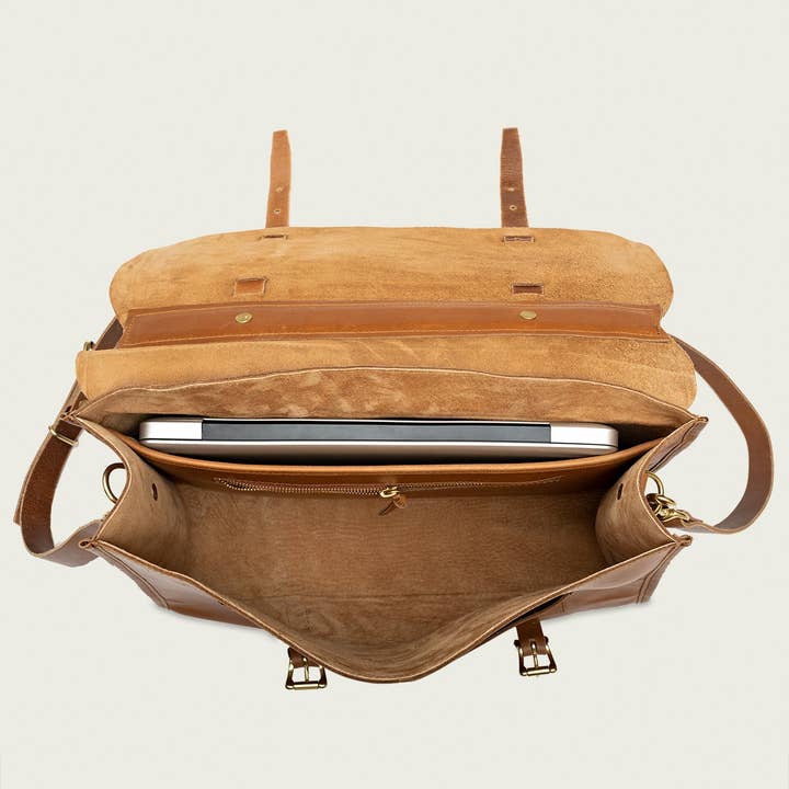 WP Standard - Wholesale Messenger Bag - Men's - Leather Messenger Bag for Men8